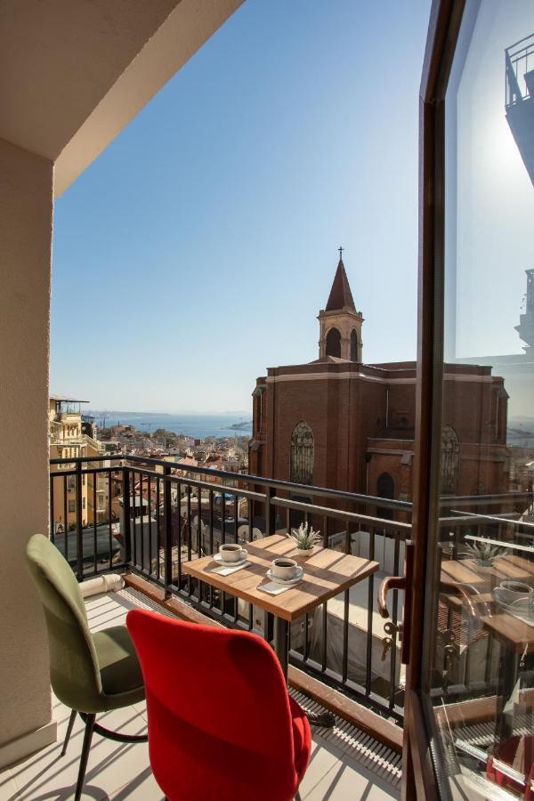 Deluxe Suite mit Balkon und Meerblick